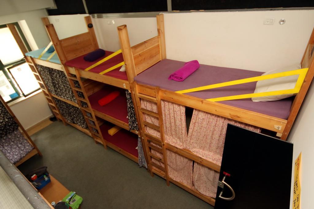 Milk & Honey Hostel Тель-Авив Номер фото