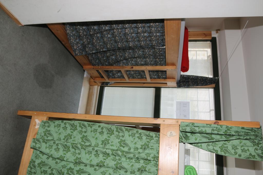 Milk & Honey Hostel Тель-Авив Номер фото