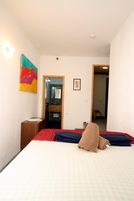 Milk & Honey Hostel Тель-Авив Номер фото